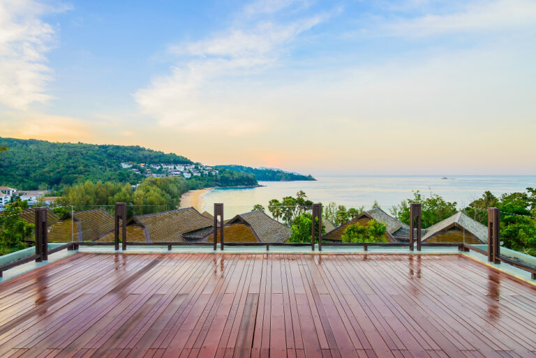 Hardwood_Decking-img